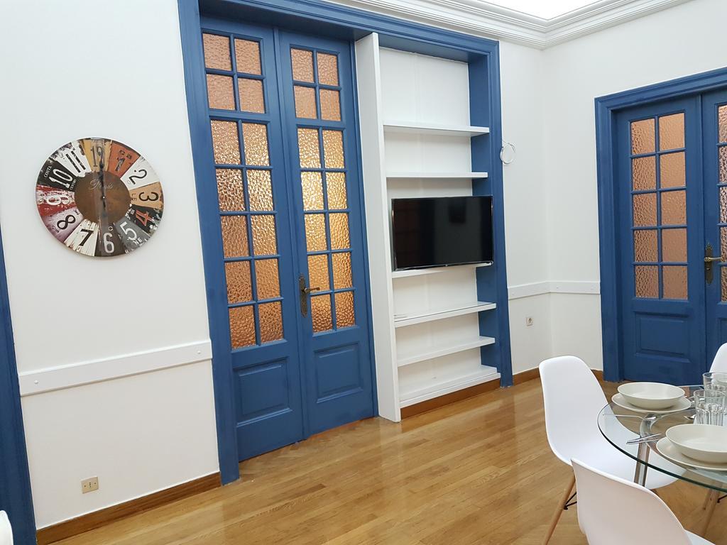 Errathens Aegean Apartment - Athens Center, 5 Bd, 2 Bath Exterior foto